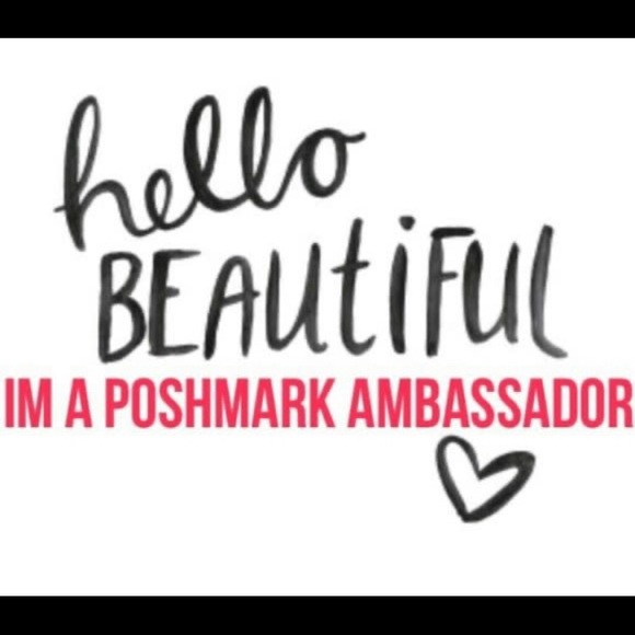 🫣*****PLEASE READ!!******POSH AMBASSADOR**SMOKE /PET FREE HOME. - Picture 5 of 6